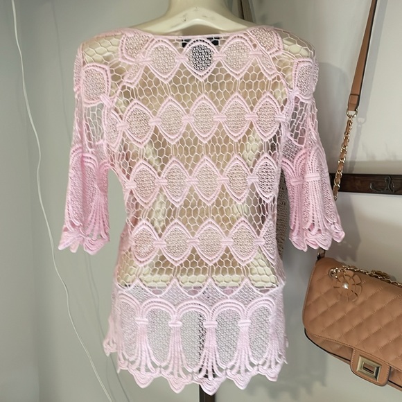 Beautiful Barbie Pink Delicate Knit Topper. - Picture 2 of 8